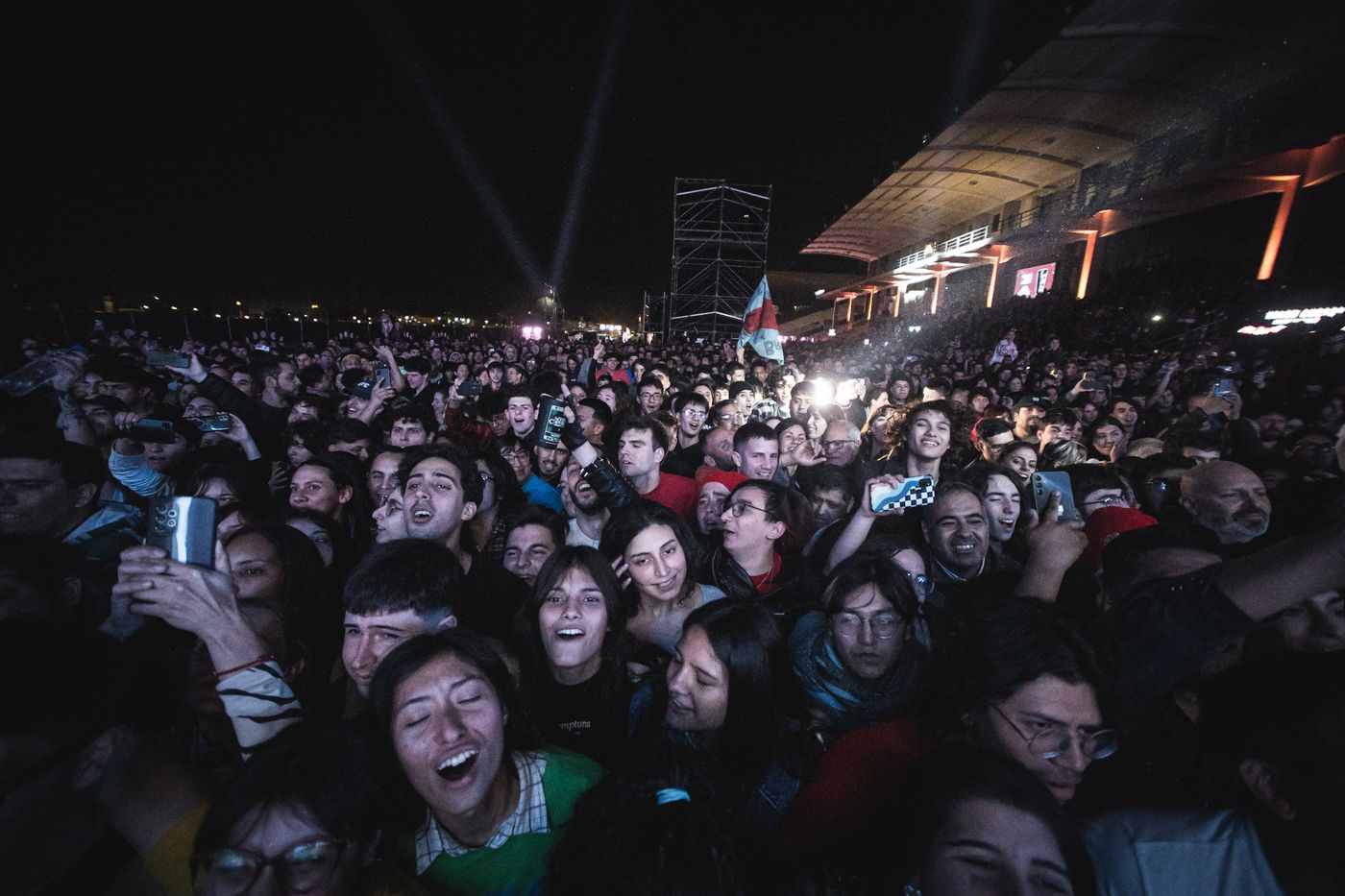 El Hipódromo de La Plata se convirtió en una nueva plaza para la agenda musical de La Plata, como un escenario a cielo abierto