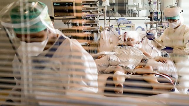 hubo 23 muertes por coronavirus en un solo dia y ya son 490 las victimas en argentina