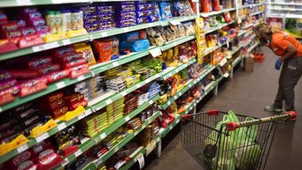 ¿Cuánto perdió el salario mínimo y cuánto debería subir para recuperar poder adquisitivo?