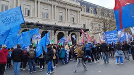 fuerte movilizacion por un acto del movimiento derecho al futuro y corte de transito en pleno centro fuerte movilizacion por un acto del movimiento derecho al futuro y corte de transito en pleno centro