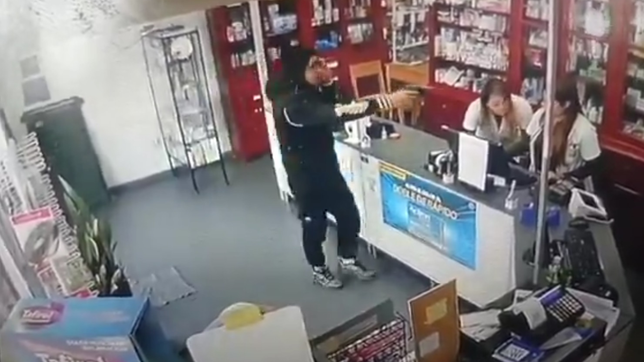 asi fue el robo a la farmacia de tolosa que derivo en un brutal tiroteo