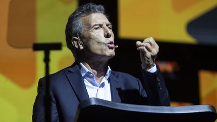 Macri busca sacar tajada de la interna peronista e insiste en un acuerdo entre el PRO y LLA