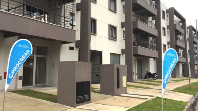 sortean y entregan mas de 71.000 creditos procrear para refaccion y construccion