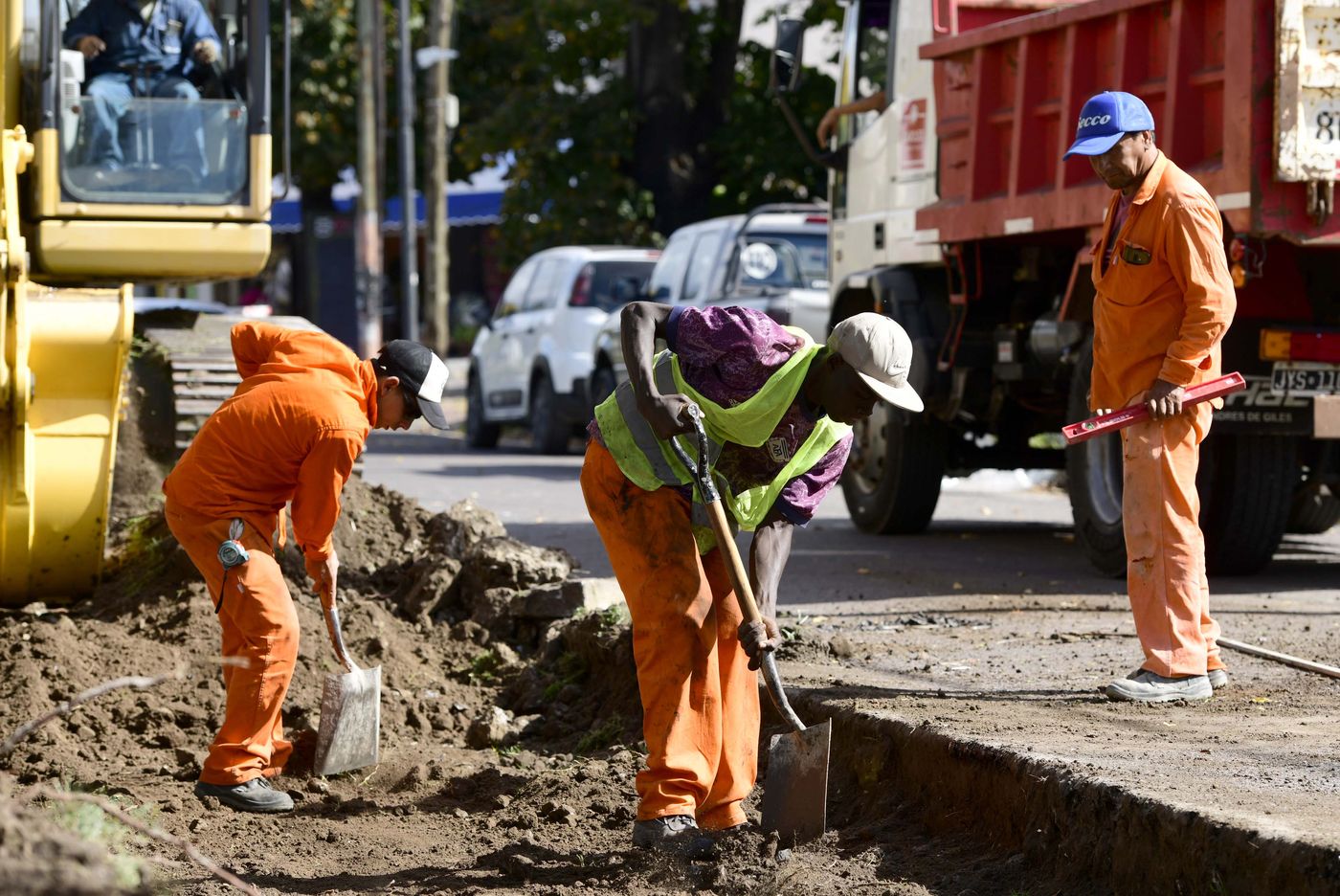 obras avenida 60 los hornos 17.JPG