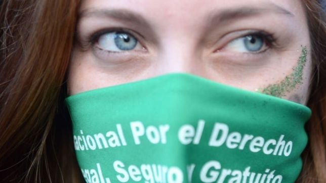la plata se suma al 19f y sale a la calle para pedir por el derecho al aborto seguro