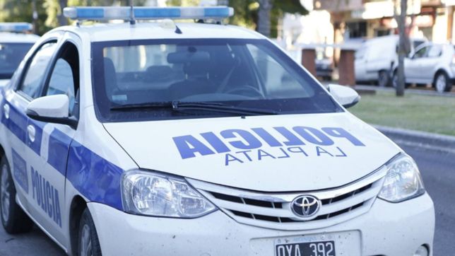 se nego a parar en un control, lo persiguieron y termino golpeando a un policia