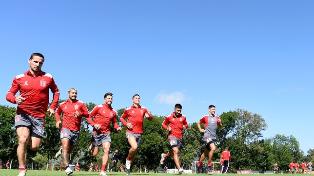 estudiantes volvio a entrenar con una baja importante