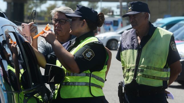 realizaron un megaoperativo de control vehicular en la autopista la plata-buenos aires