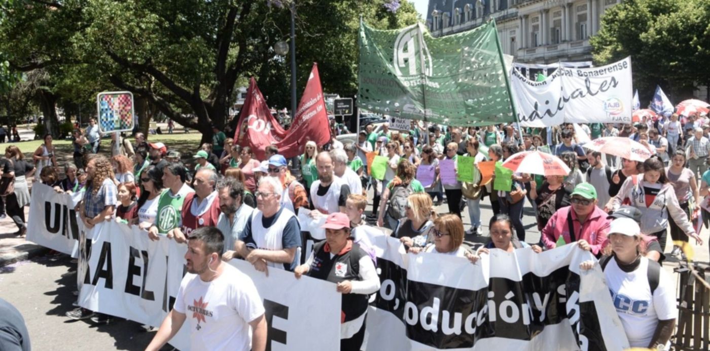 1543863174507.jpg?scaleY=1&ow=1500&scaleX=1&oh=1016&x=15&y=254&width=1478&height=739&rotate=0&&cw=1920&ch=950