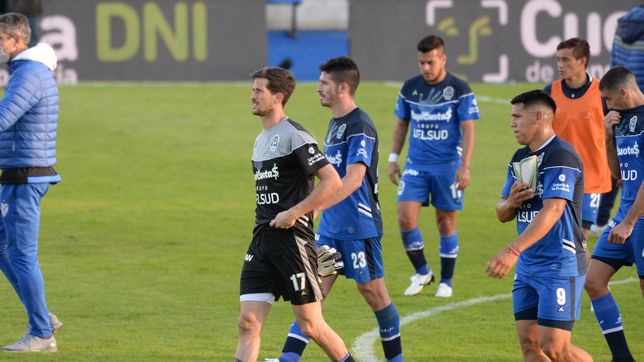 gimnasia sufrio una dolorosa goleada en el bosque y se despidio de la copa de la liga