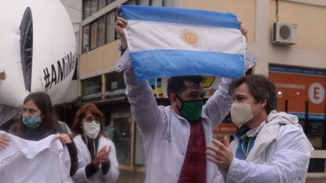 el conflicto entre ioma y los medicos platenses exploto en el concejo deliberante