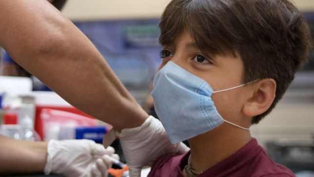 el 40% de los bonaerenses ya se aplico las tercera dosis y ya esta disponible la cuarta