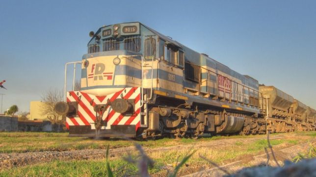 ferroviarios advierten por un paro general de trenes en todo el pais