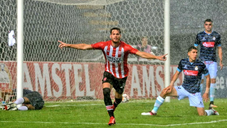 Los números y enfrentamientos de Estudiantes ante equipos peruanos con el Cusco en la mira