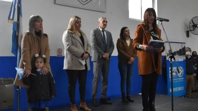 abuchearon a una funcionaria por hablar con lenguaje inclusivo en un acto en berisso