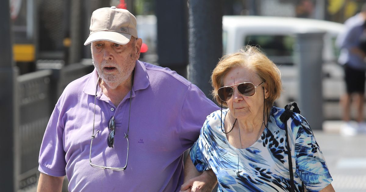 Javier Milei aumentará las jubilaciones por decreto y prepara una nueva