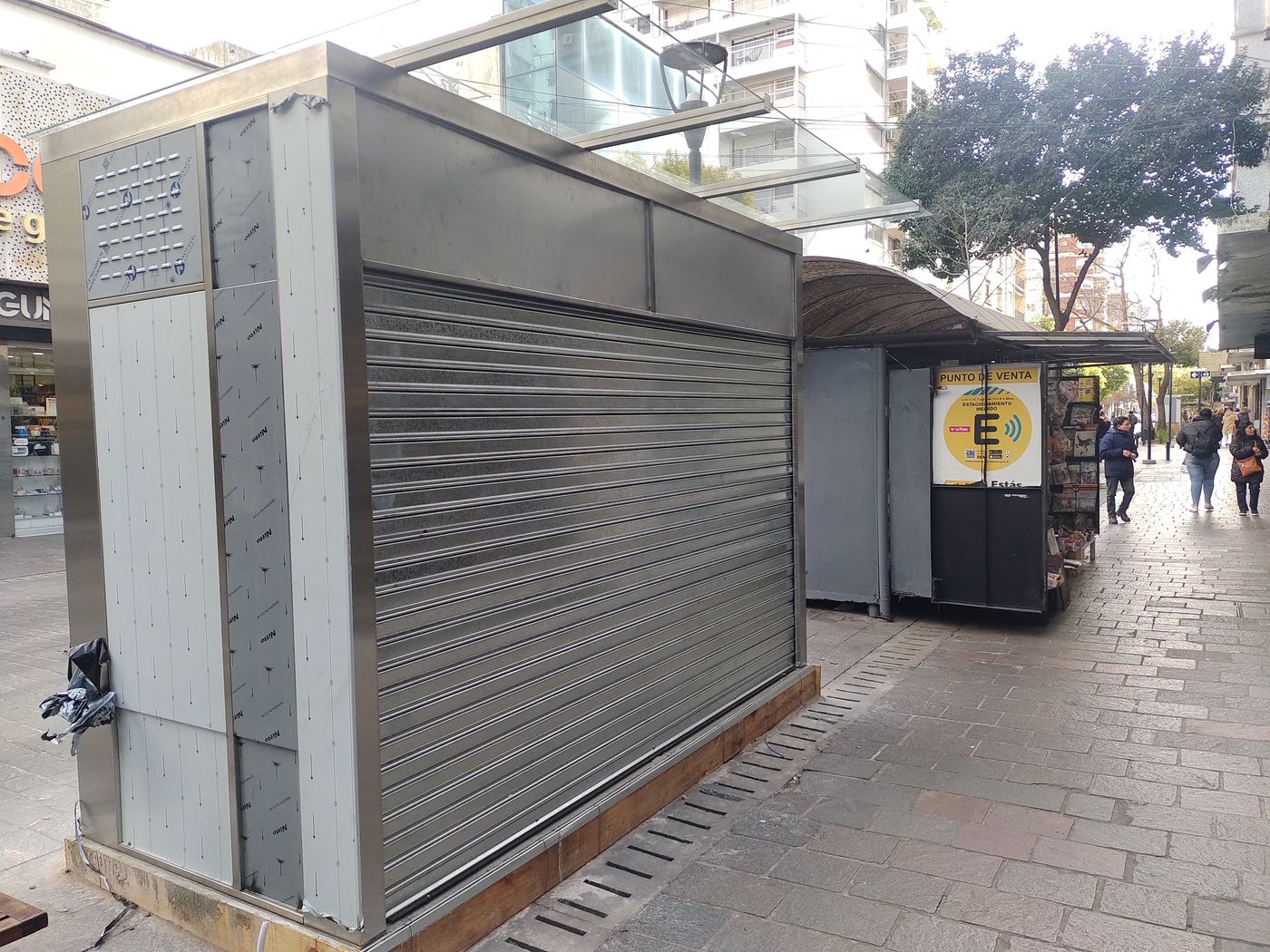 nuevos puestos de diarios y revistas (1).jpg