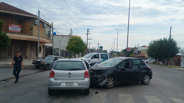 una mujer de 55 anos termino en el hospital tras un fuerte accidente en san carlos
