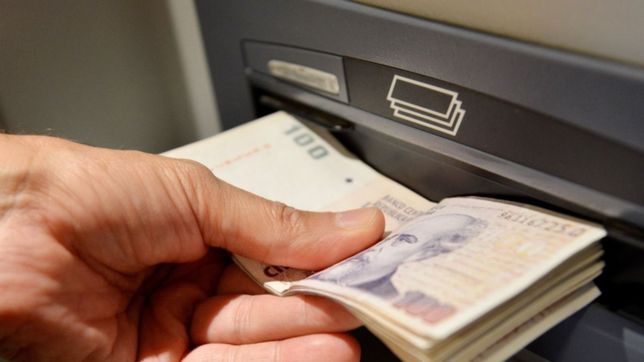 se adelanta el medio aguinaldo en la provincia y se aumenta a jubilados