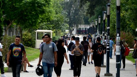 La UNLP abrió la inscripción para aspirantes mayores de 25 años que no tengan título secundario
