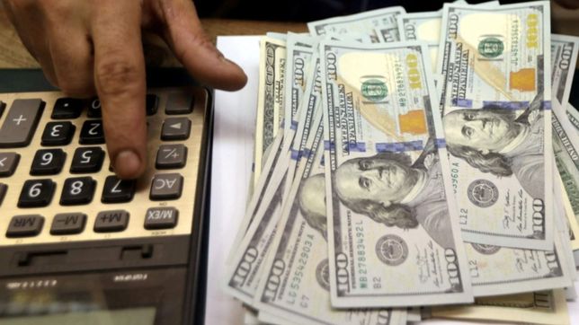 el dolar sigue subiendo, llega a los $187 y alcanza a su precio mas alto del 2021