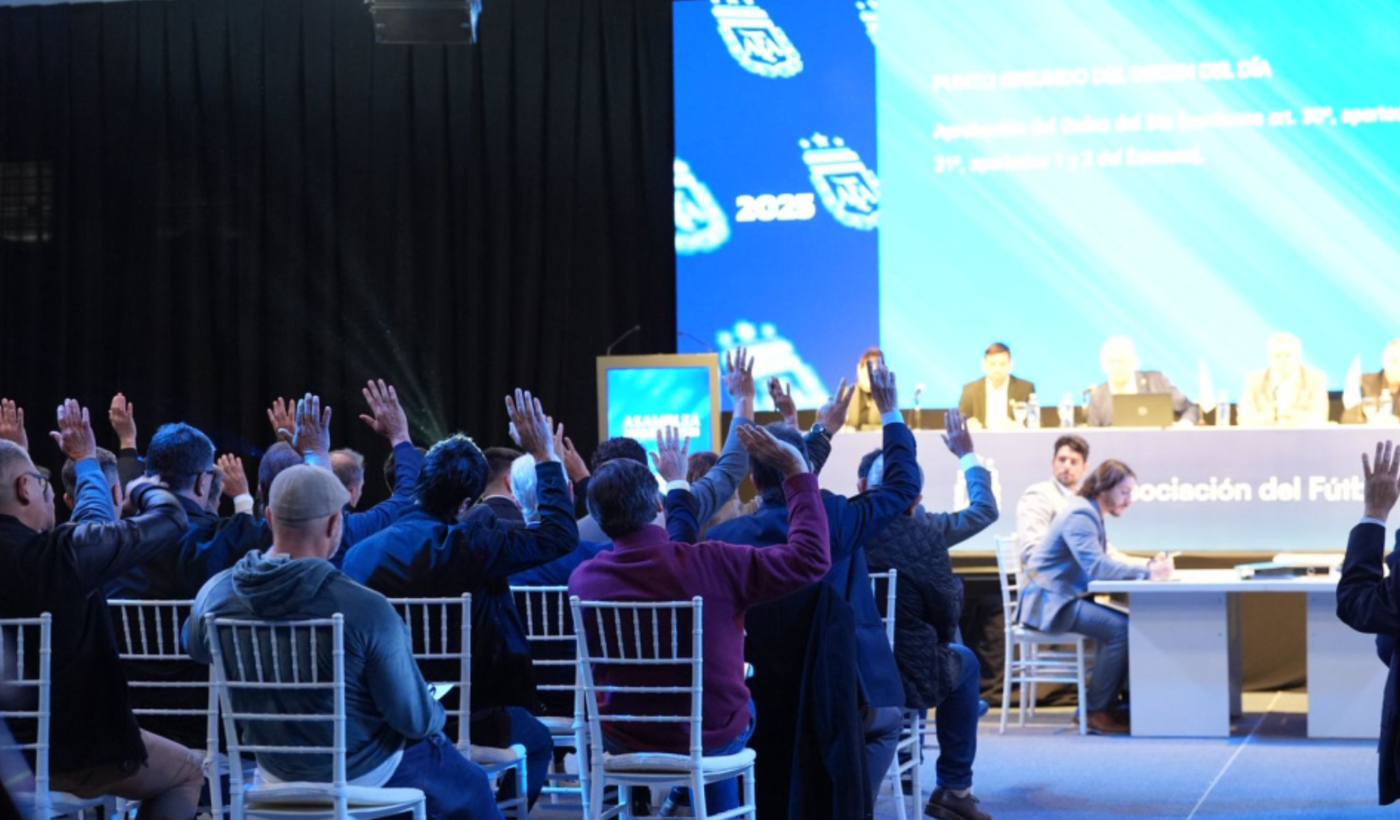 Los dirigentes del fútbol argentino también respaldaron a la AFA y al Chiqui Tapia