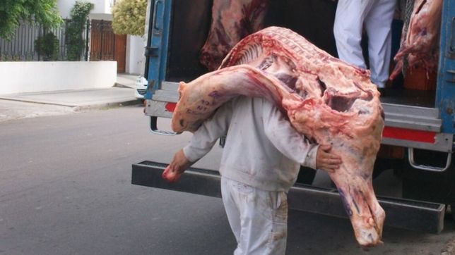 ?una media res me sale 15 mil pesos?, el drama de un carnicero de berisso obligado a cerrar