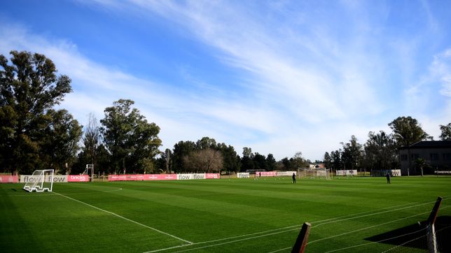 denuncian un dramatico robo a un jugador de estudiantes