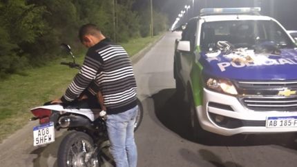 Viajaba con 73 dosis de droga, trató de evitar un control y terminó detenido