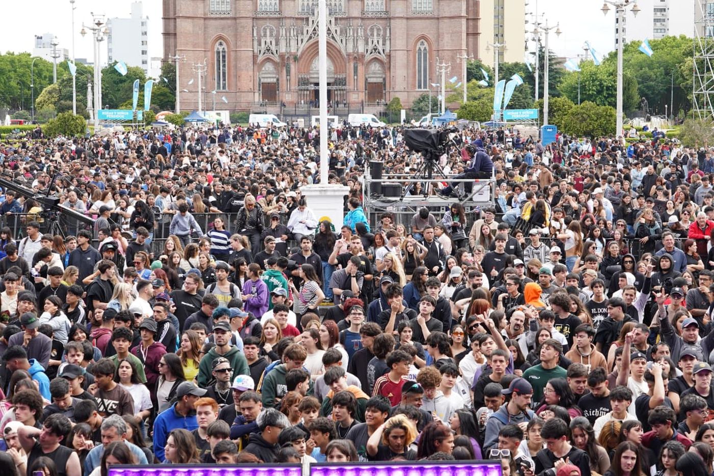 El viernes estuvo el Festival OLGA que congregó a una multitud en Plaza Moreno