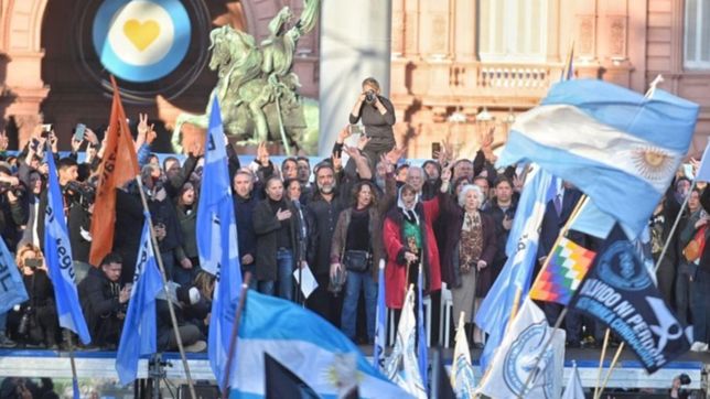 nadie puede permanecer en silencio: el documento completo que se leyo en plaza de mayo