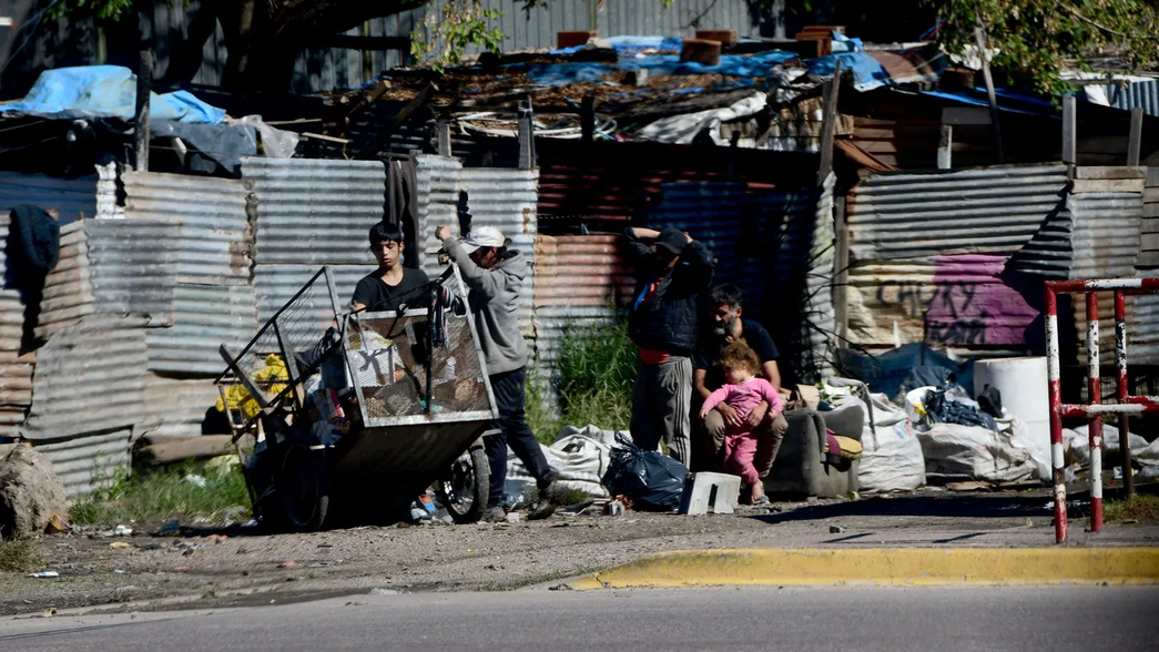 Arrancó el relevamiento para conocer qué infraestructura tienen los barrios populares de La Plata