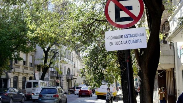 desde este lunes no se puede estacionar en dos calles neuralgicas del centro de la plata