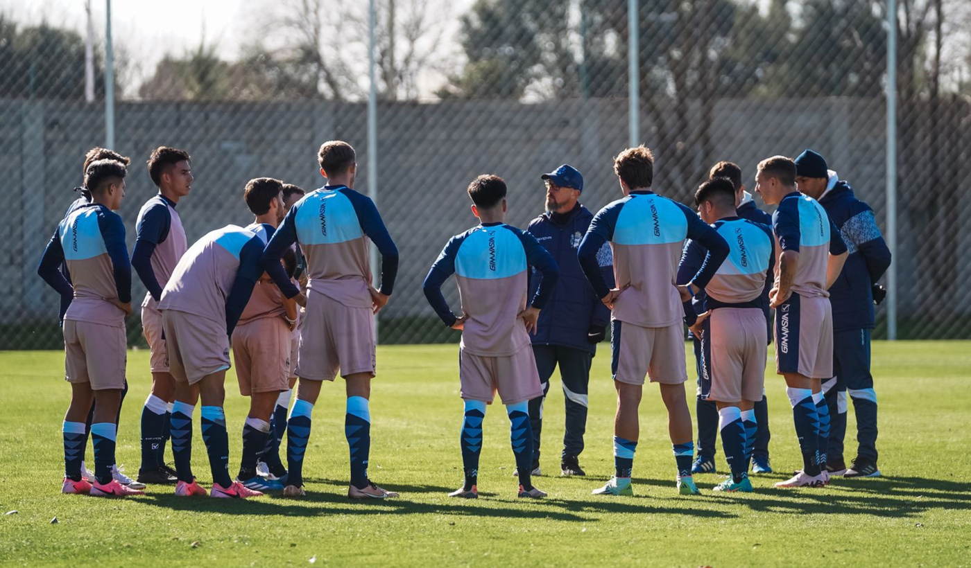 Defensa y Justicia Gimnasia amistoso Orfila plantel.jpeg