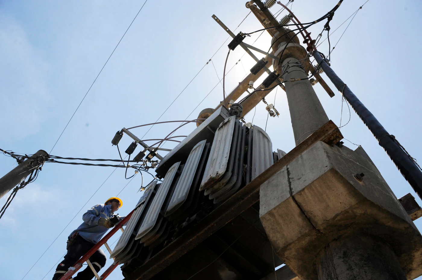 Edelap anunció que este lunes habrá cortes de luz programados por obras en el centro de La Plata Edelap anunció que este lunes habrá cortes de luz programados por obras en el centro de La Plata