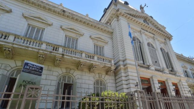 judiciales aceptaron la propuesta de provincia y acordaron un aumento salarial del 40%