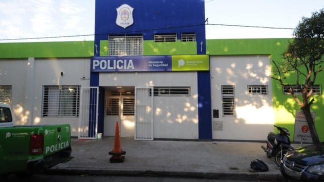 fue a hacer una denuncia y le pidieron que fuera al otro dia porque tenian mucho trabajo