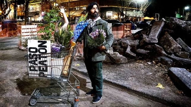 el fotografo platense leo vaca expone su nuevo trabajo vengan las flores