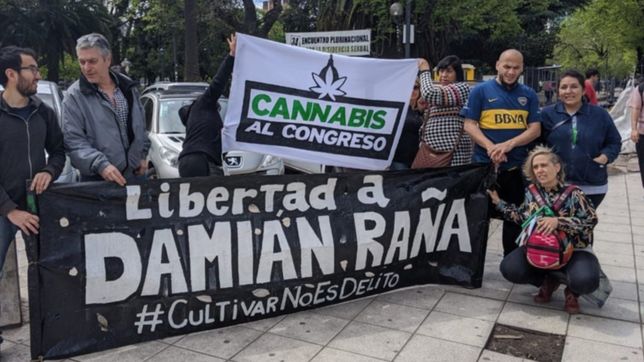 marcharon por la libertad de un joven que hacia aceite cannabis para calmar sus dolores