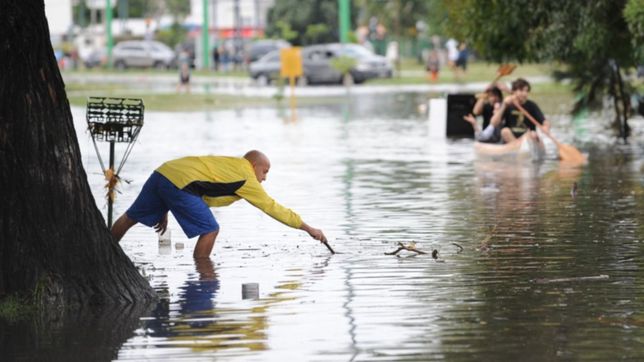 impulsan la reapertura de cinco causas ligadas a la tragica inundacion de la plata