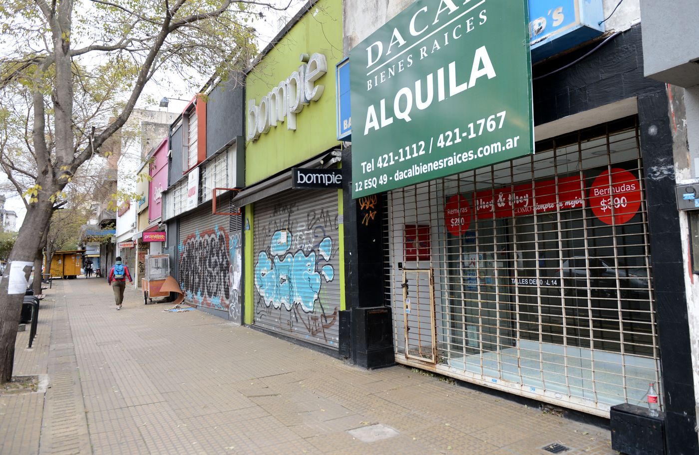 Locales comercios cerrados y en alquiler (7).JPG