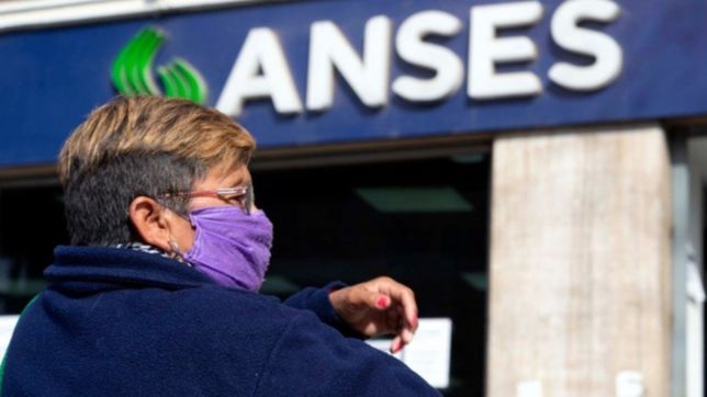 jubilaciones, salario familiar y auh: quienes cobraran el aumento de anses en septiembre