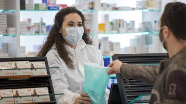 las farmacias de la plata amenazan con cortar la atencion de los afiliados de osde
