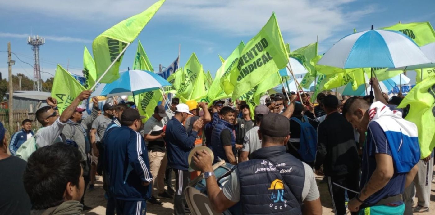 Acampe UOCRA La Plata sector Iván Tobar