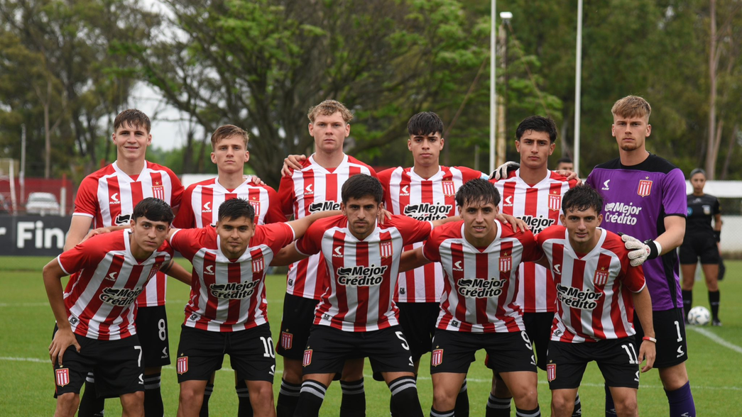 Estudiantes goleó a Independiente y está imparable en la Copa Proyección