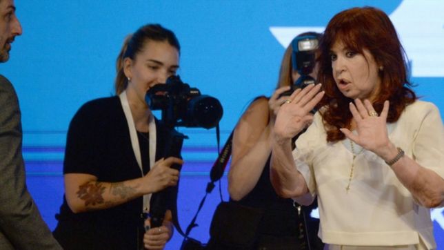 casacion reabre causas contra cfk y dispone juicios por hotesur y memorandum con iran