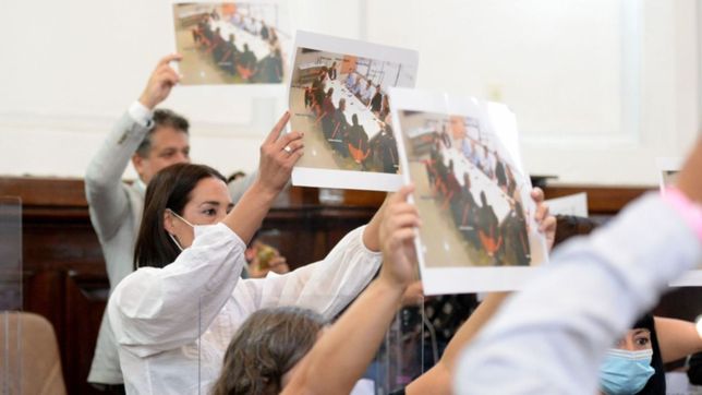 guerra de carteles en el concejo: el fdt con los tapones de punta por la mesa judicial