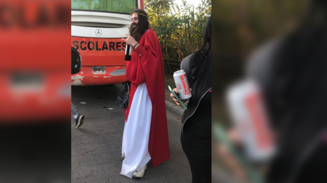 jesus, el vino y la foto que se hizo viral de la previa del show de la renga en la plata