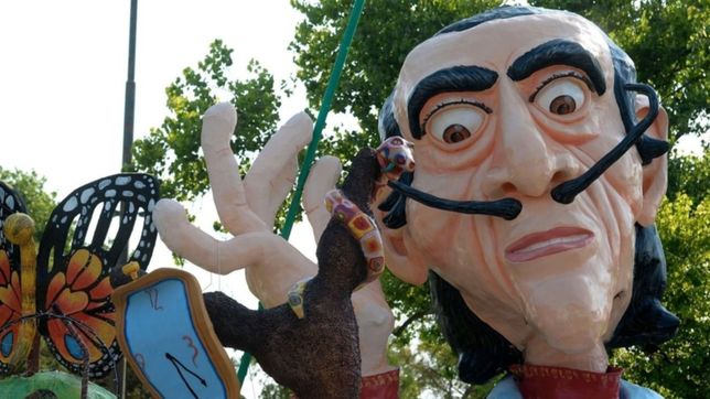 ¿cuanta plata ganaran los mejores munecos de fin de ano en la plata?