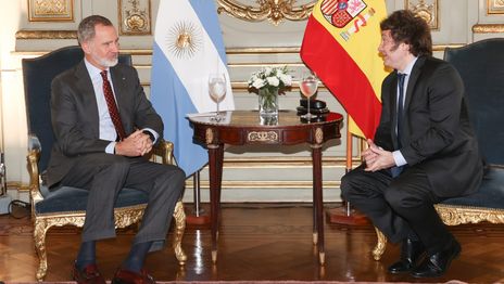 milei rey de españa.jpg